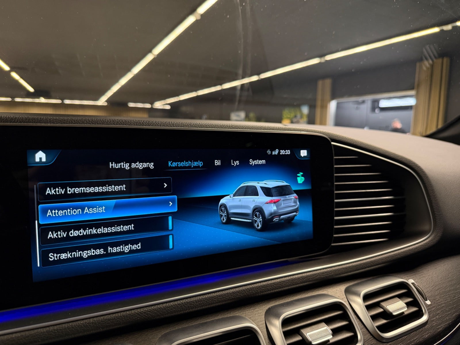 Grå Mercedes GLE350 de fra 2022