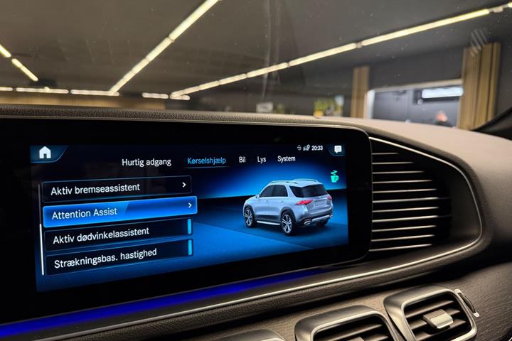Grå Mercedes GLE350 de fra 2022