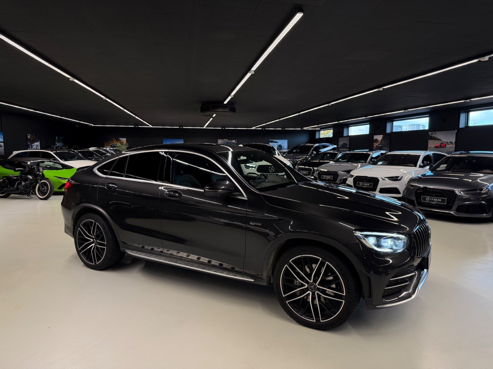 Gul Mercedes GLC43 fra 2020