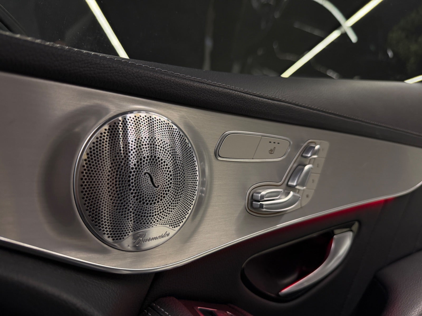 Gul Mercedes GLC43 fra 2020