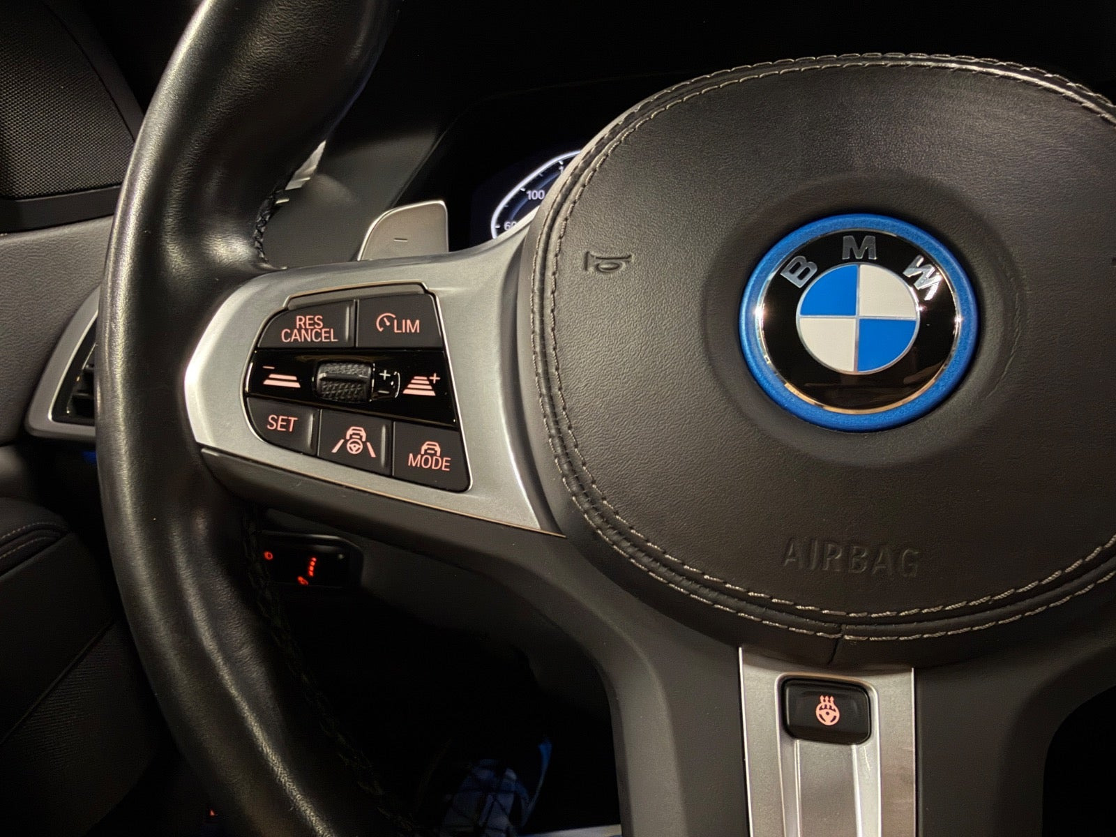 Grøn BMW X5 fra 2022