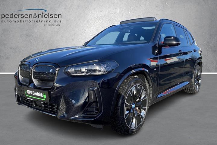 Sort BMW iX3 fra 2023