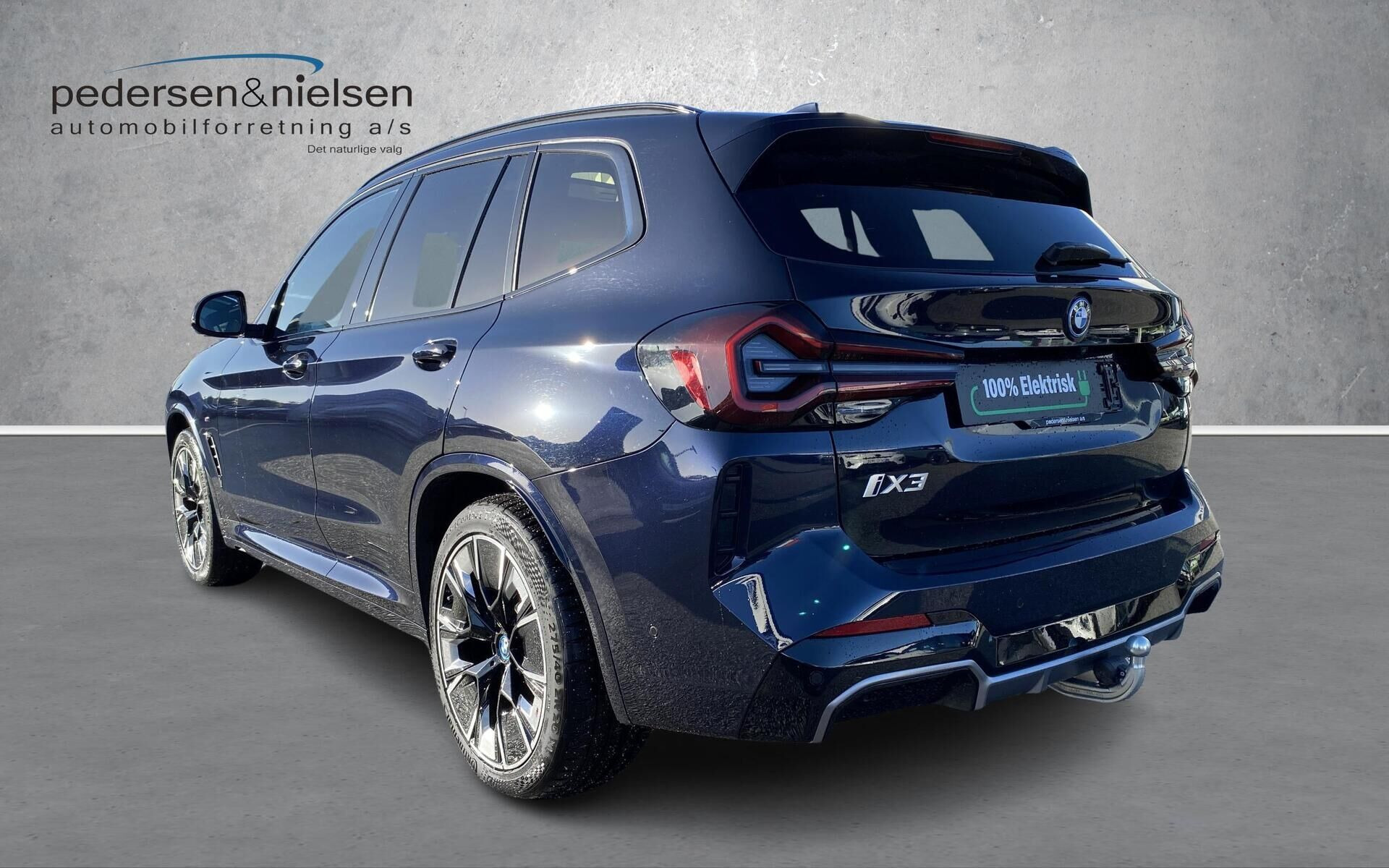 Sort BMW iX3 fra 2023