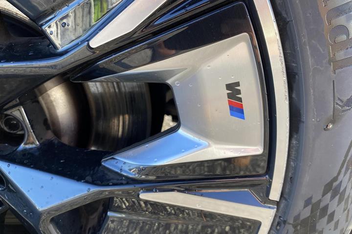 Sort BMW iX3 fra 2023