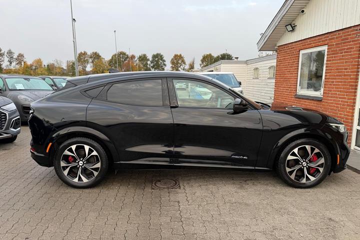 undefined Ford Mustang Mach-E fra 2023
