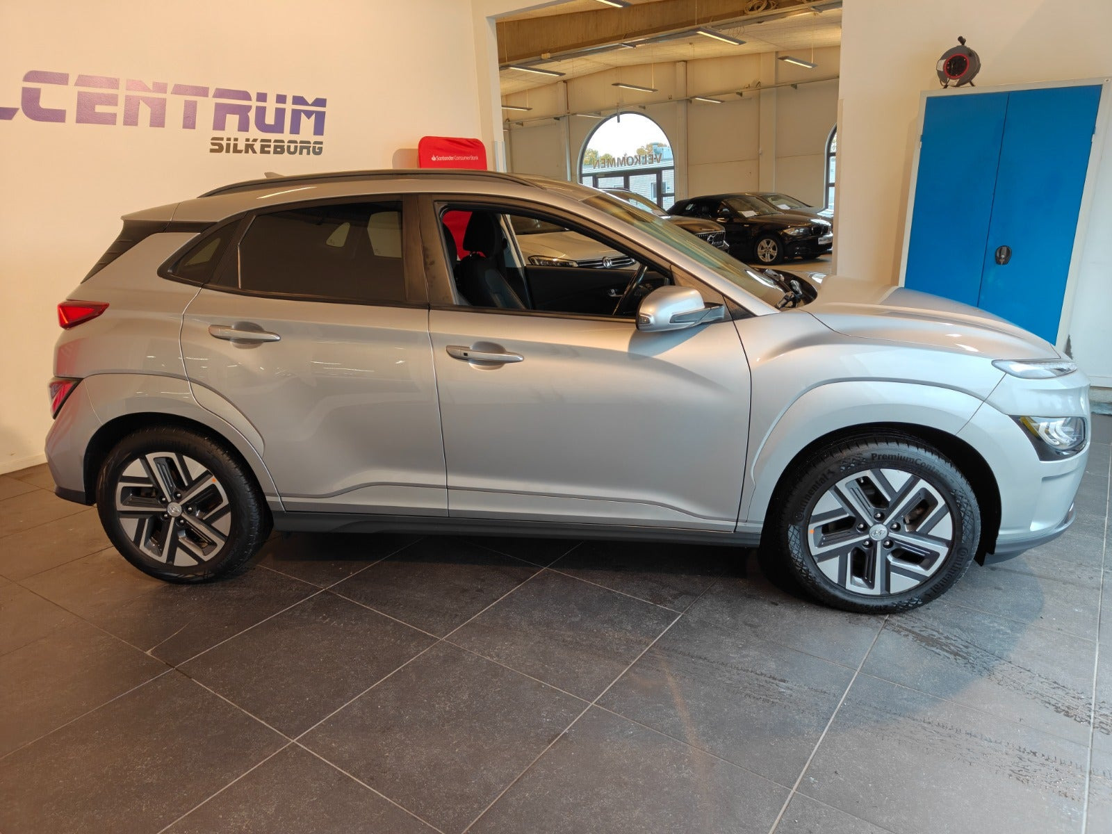 Sølv Hyundai Kona fra 2023