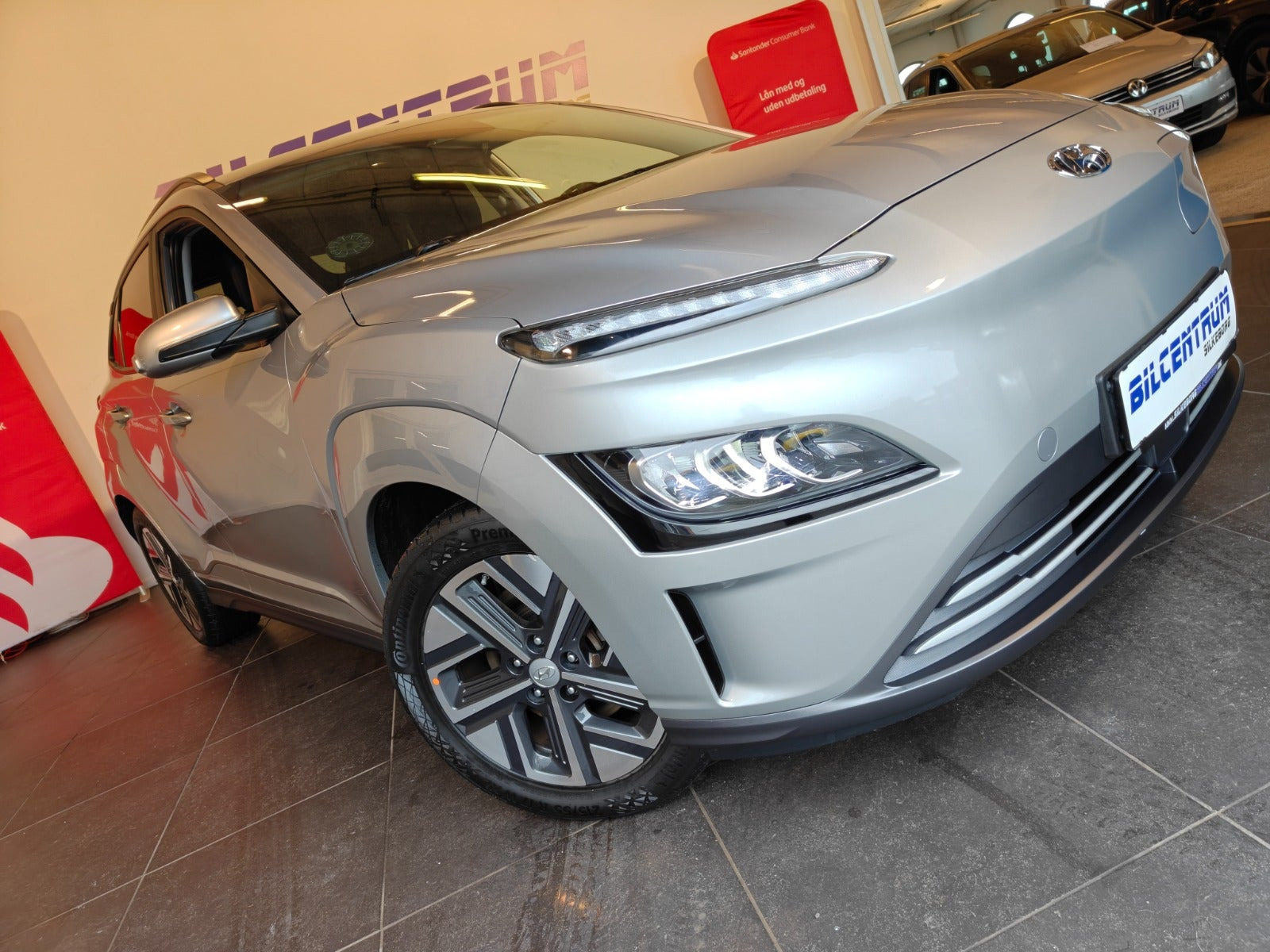 Sølv Hyundai Kona fra 2023