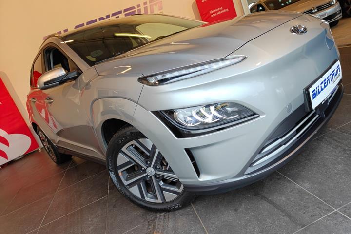 Sølv Hyundai Kona fra 2023