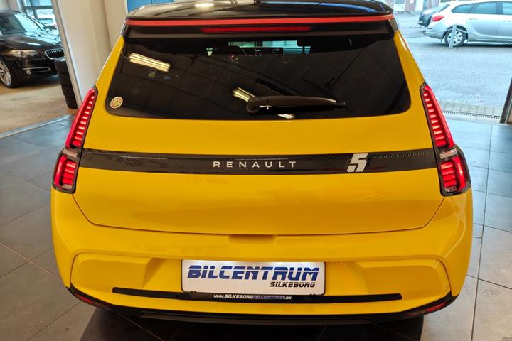 Gul Renault 5 E-Tech fra 2025