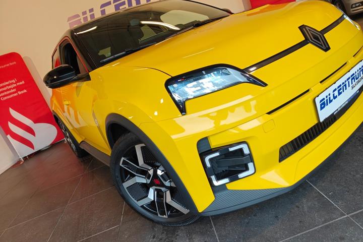 Gul Renault 5 E-Tech fra 2025