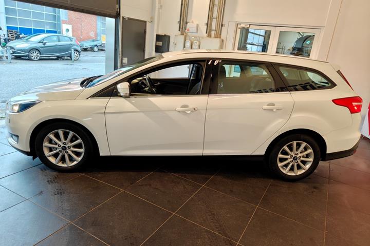 Hvid Ford Focus fra 2017