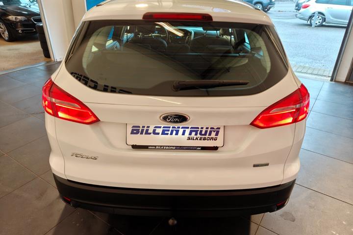 Hvid Ford Focus fra 2017