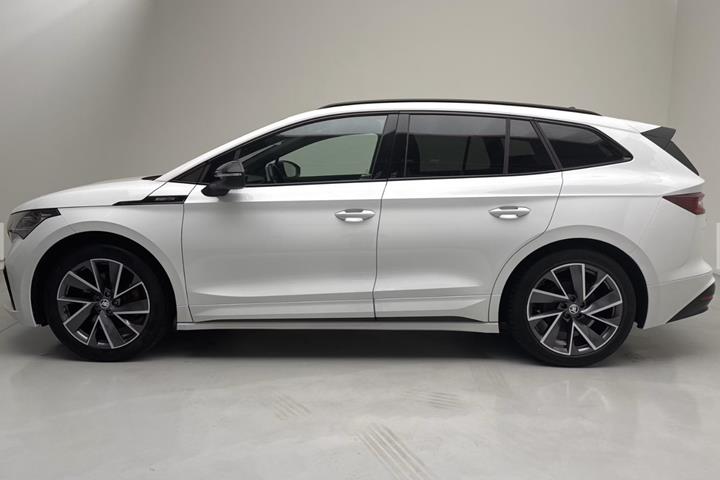 Hvid Skoda Enyaq fra 2022