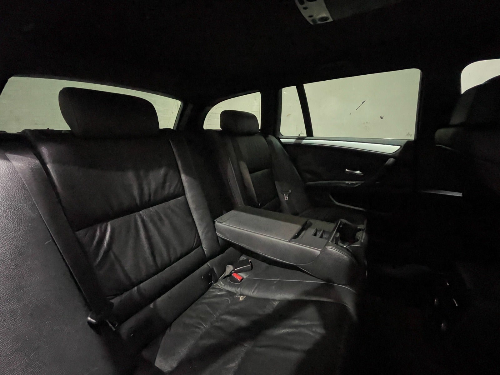 Sort BMW 530d fra 2008