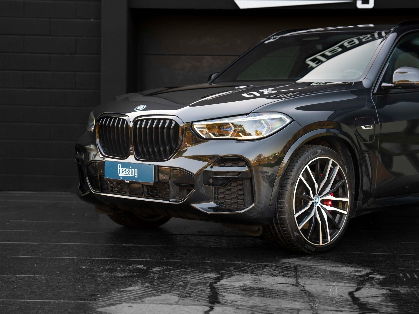 Sort BMW X5 fra 2022