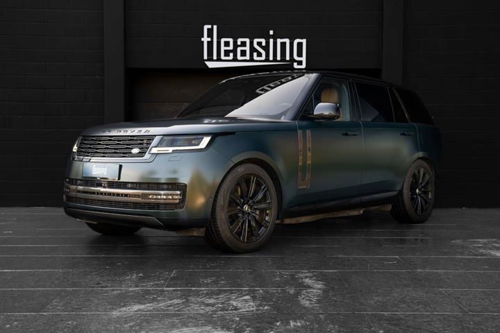 Grøn Land Rover Range Rover fra 2023