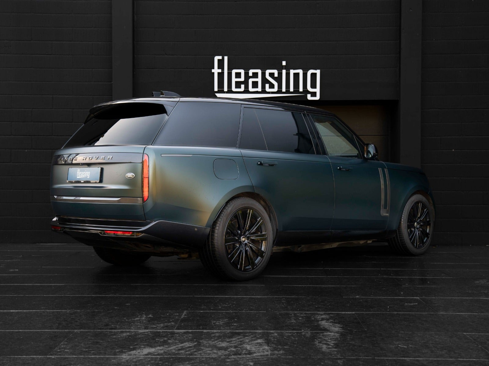 Grøn Land Rover Range Rover fra 2023