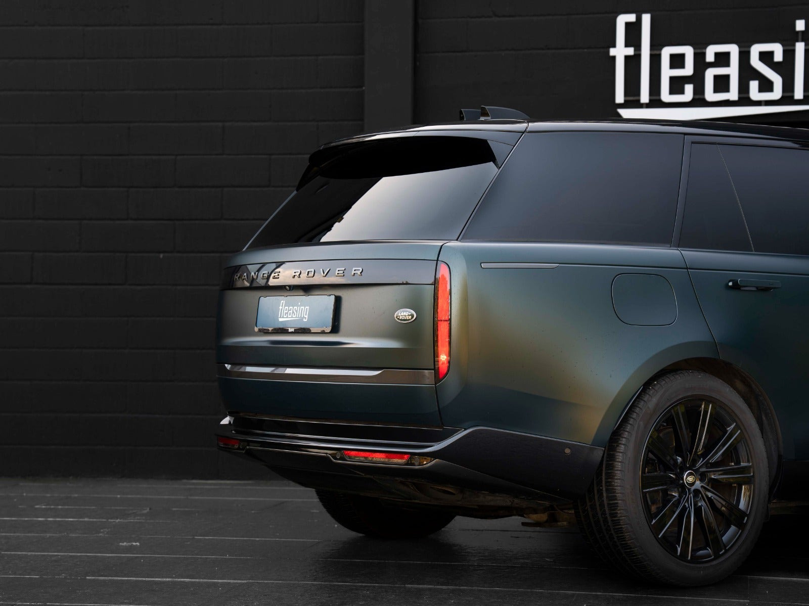 Grøn Land Rover Range Rover fra 2023