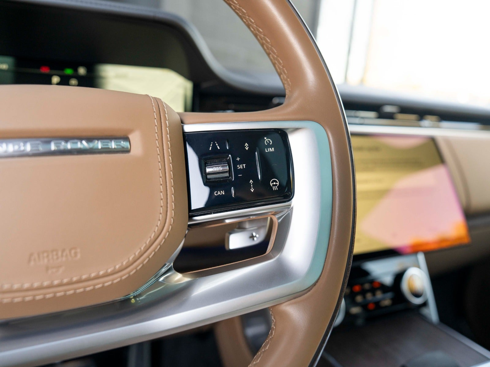 Grøn Land Rover Range Rover fra 2023
