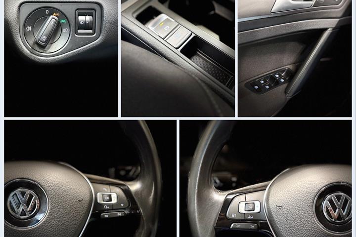 Hvid VW Golf VII fra 2015