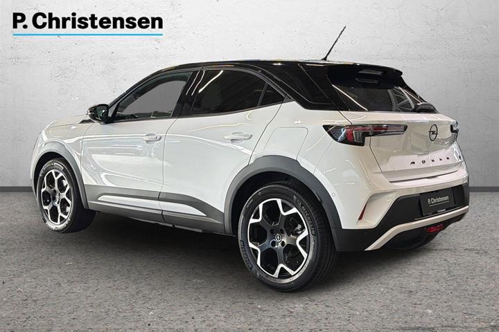 Hvid Opel Mokka-e fra 2023