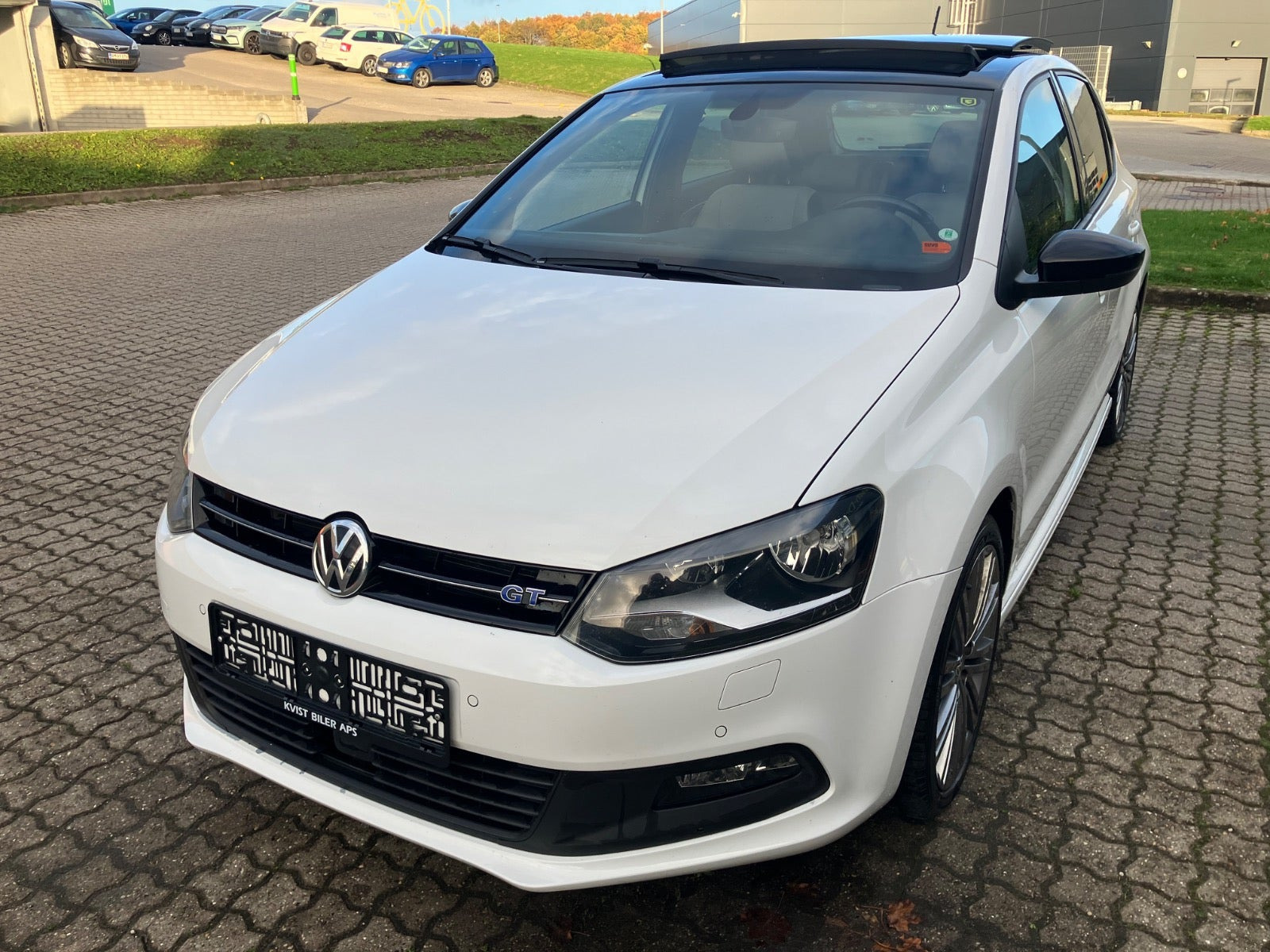 Hvid VW Polo fra 2016