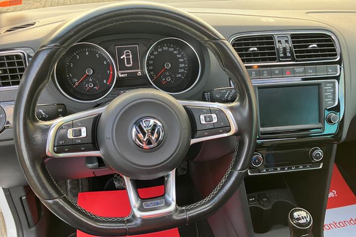 Hvid VW Polo fra 2016