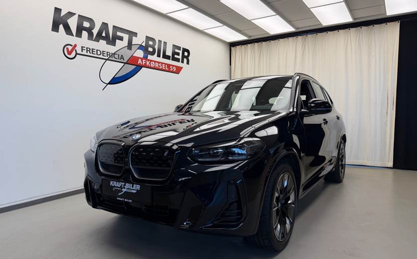 BMW iX3 Charged Plus M-Sport