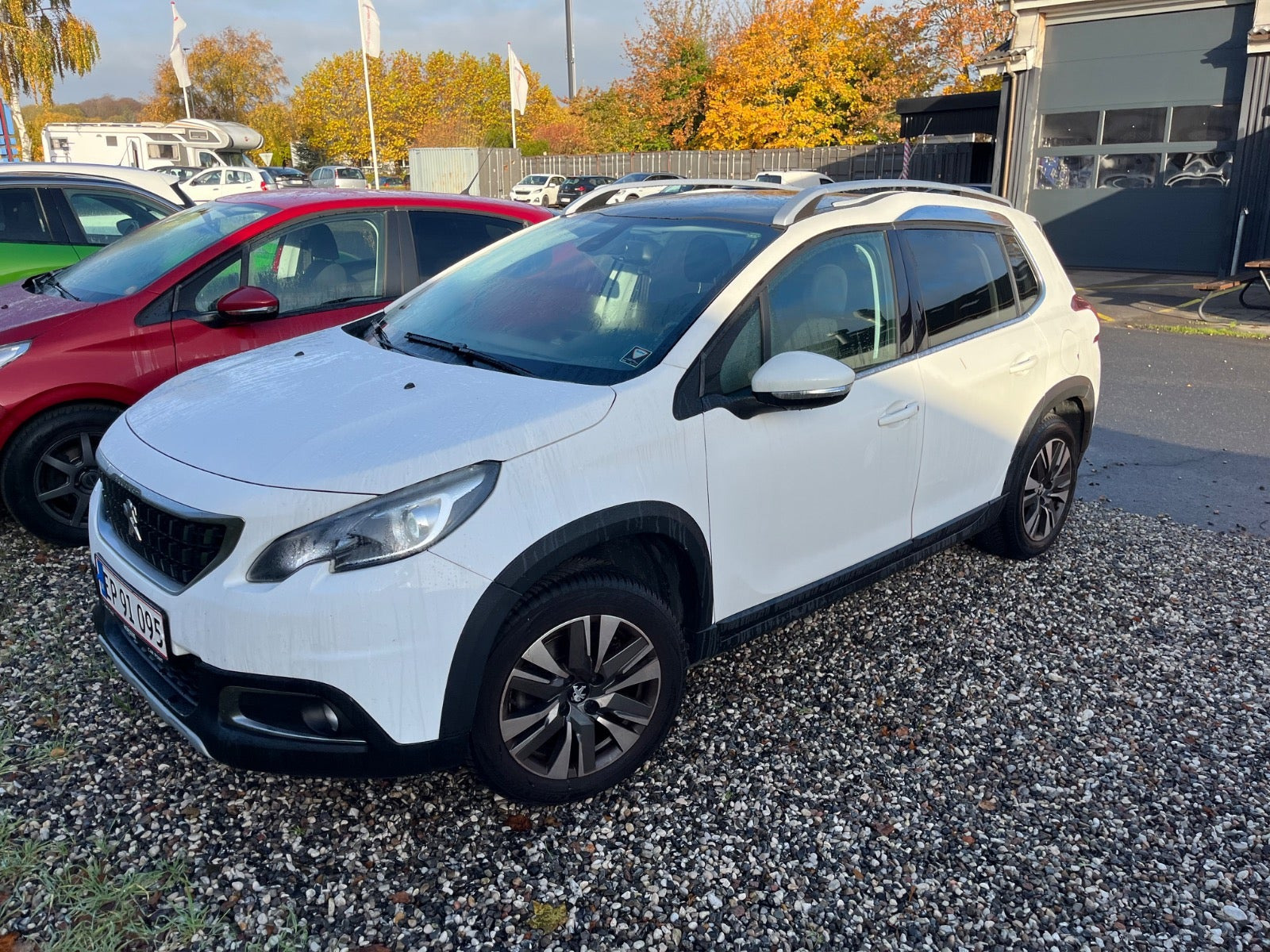 Peugeot 2008 1,2 e-THP 110 Allure Sky