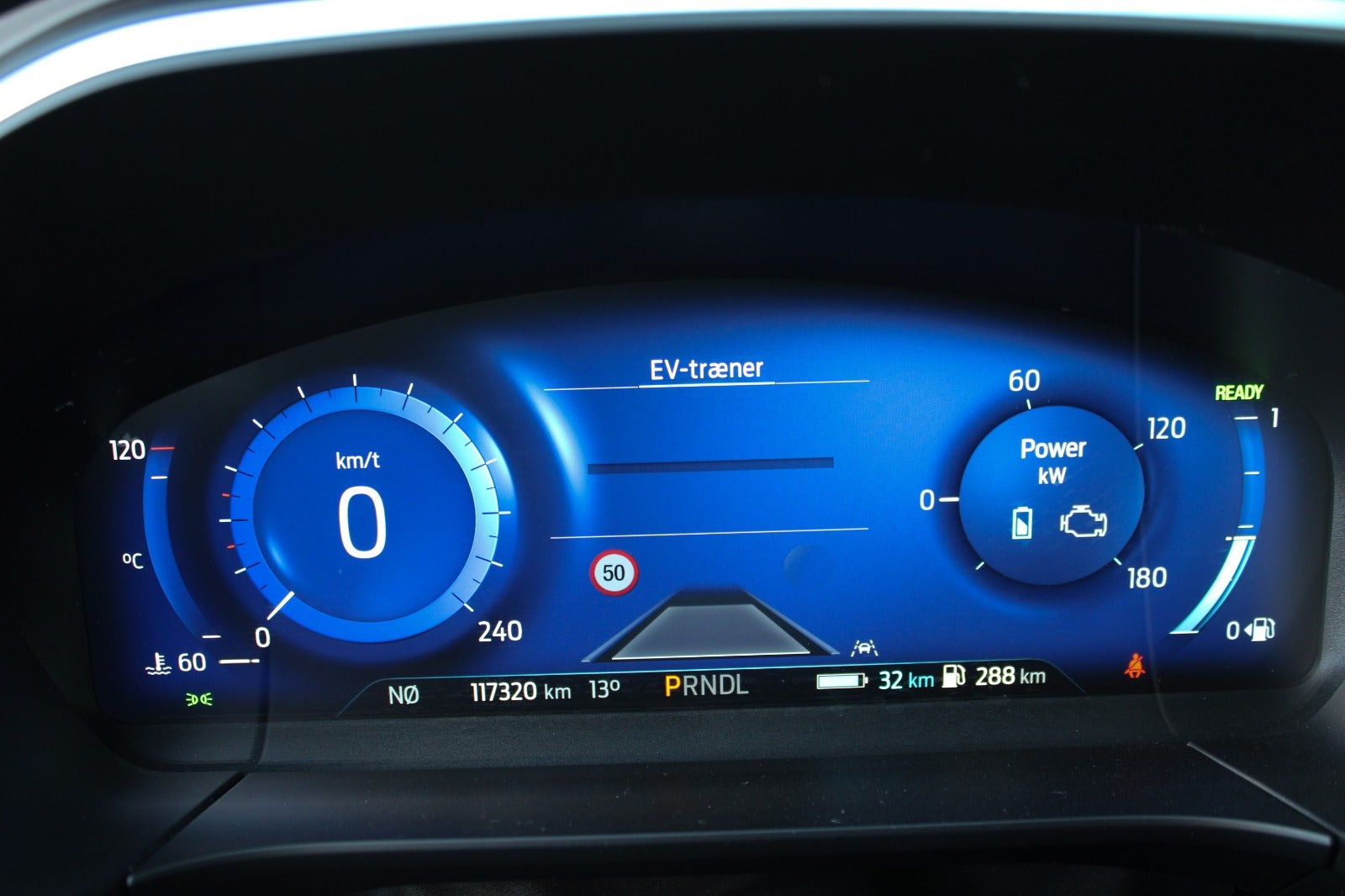 Sort Ford Kuga fra 2022