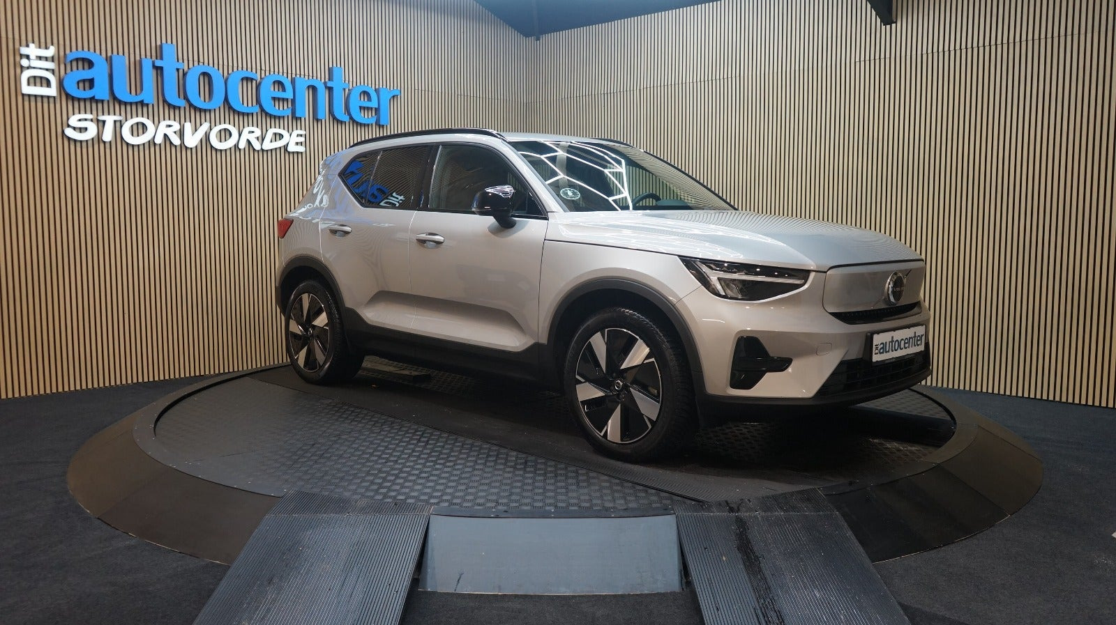 Volvo XC40 ReCharge Extended Range Plus
