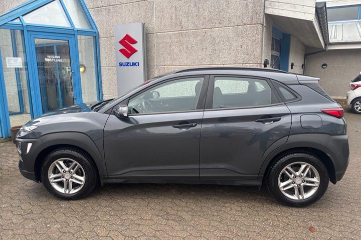 Grå Hyundai Kona fra 2018