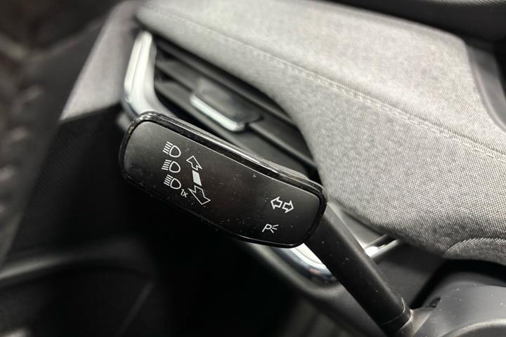 Blå Skoda Enyaq fra 2024