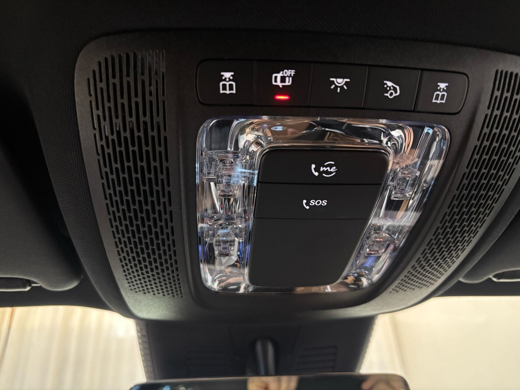 Sort Mercedes EQB250+ fra 2024