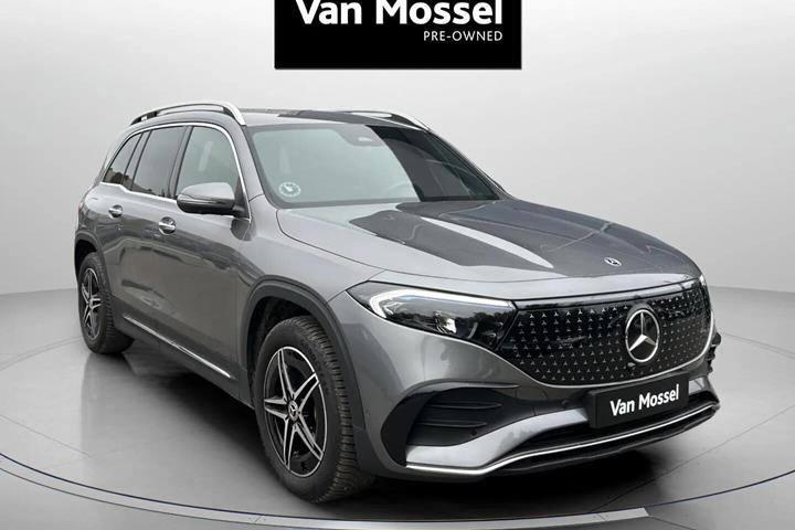 Grå Mercedes EQB250+ fra 2025