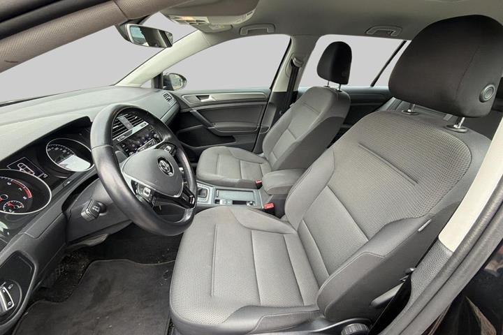 Sort VW Golf VII fra 2019