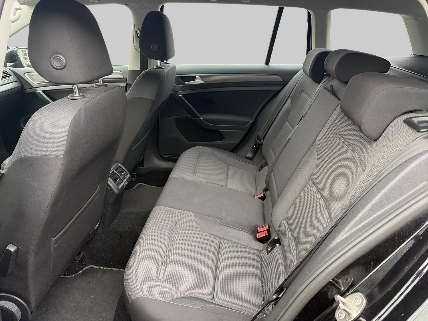Sort VW Golf VII fra 2019