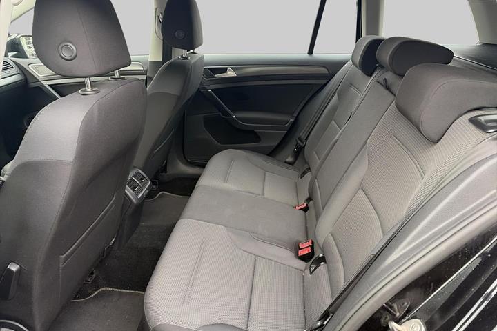 Sort VW Golf VII fra 2019