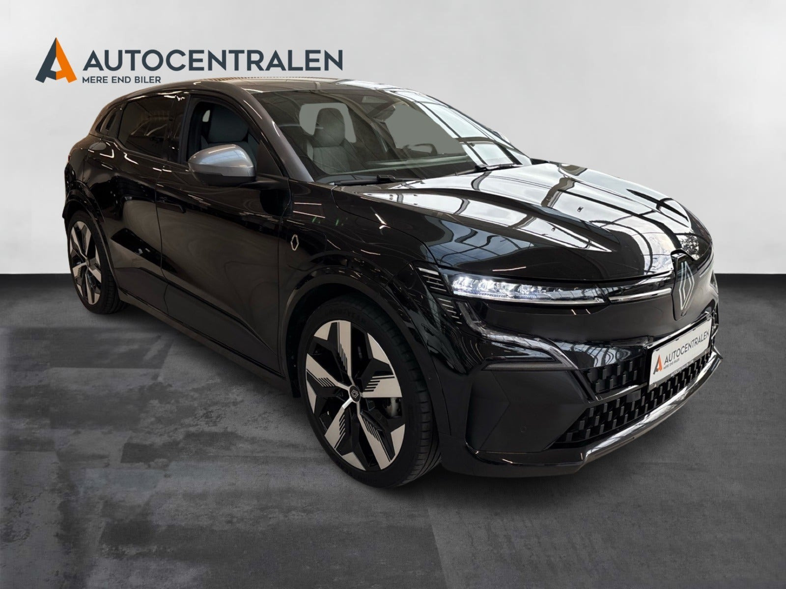 Sort Renault Megane E-Tech fra 2023