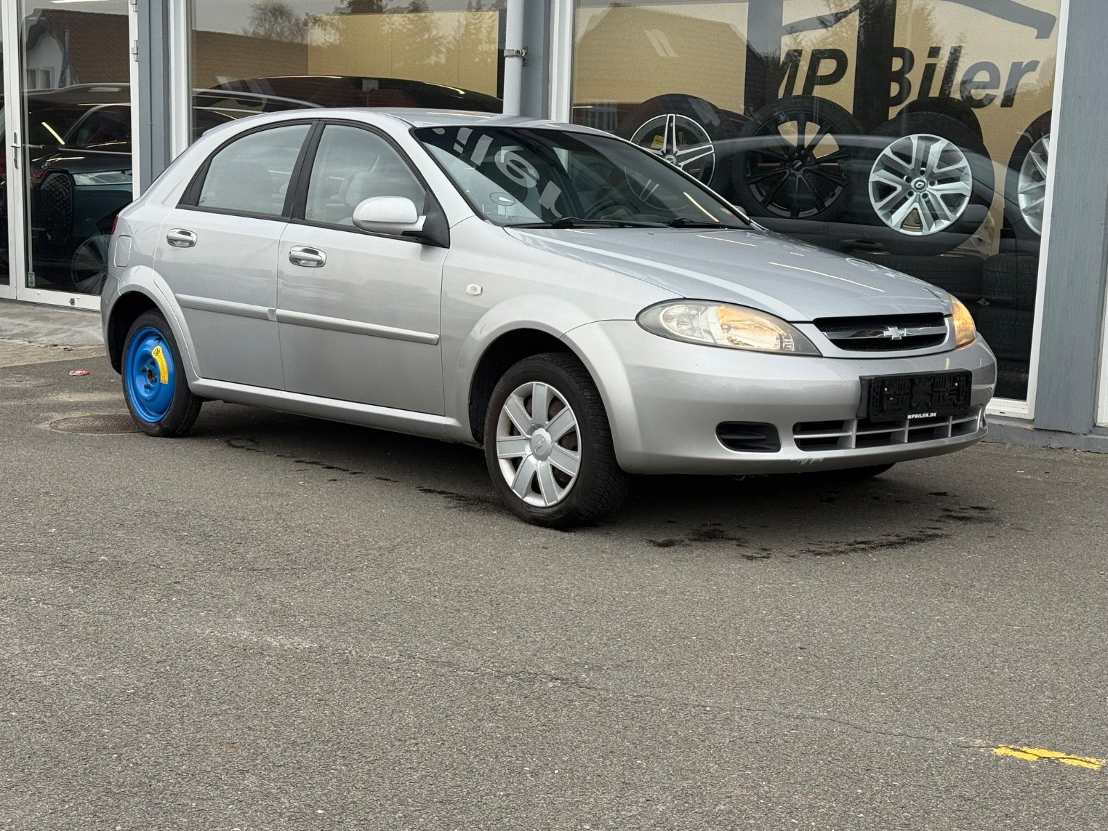 Sølv Chevrolet Lacetti fra 2008
