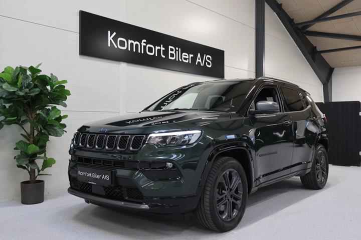 Grøn Jeep Compass fra 2021
