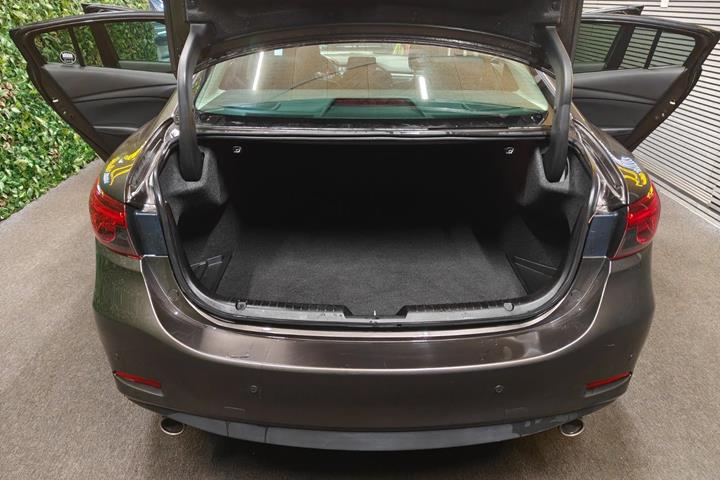 undefined Mazda 6 fra 2015