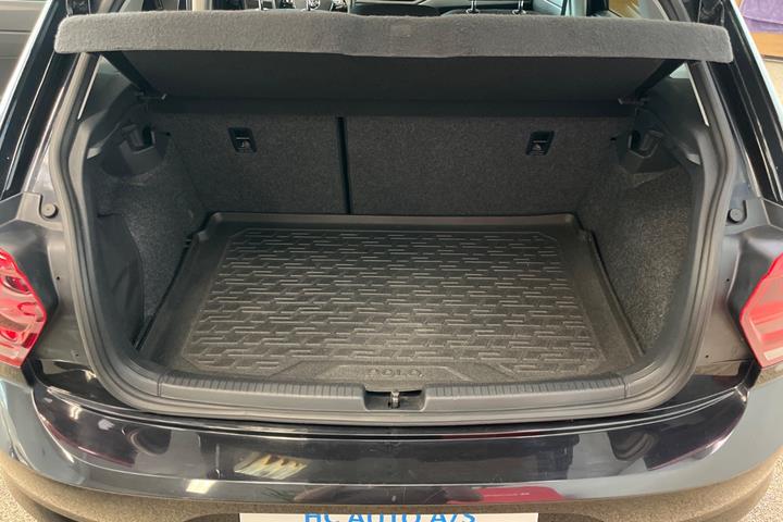 Sort VW Polo fra 2019
