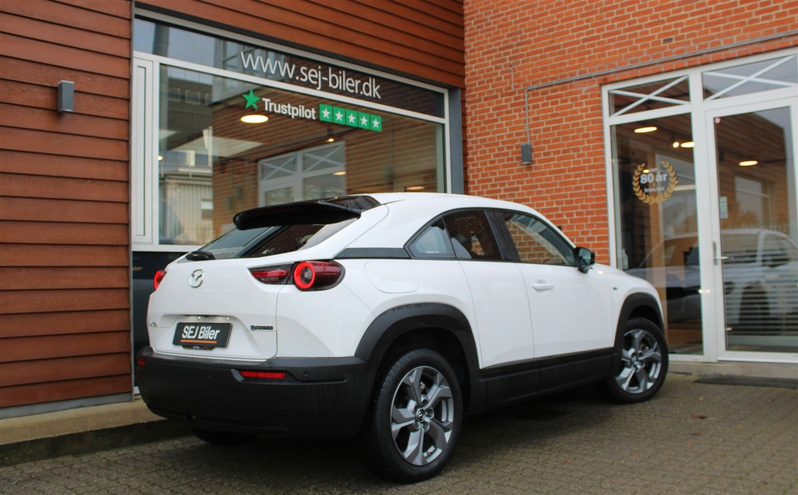 Hvid Mazda MX-30 fra 2022