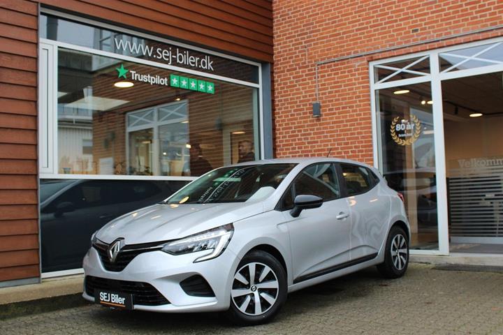 Sølv Renault Clio V fra 2023
