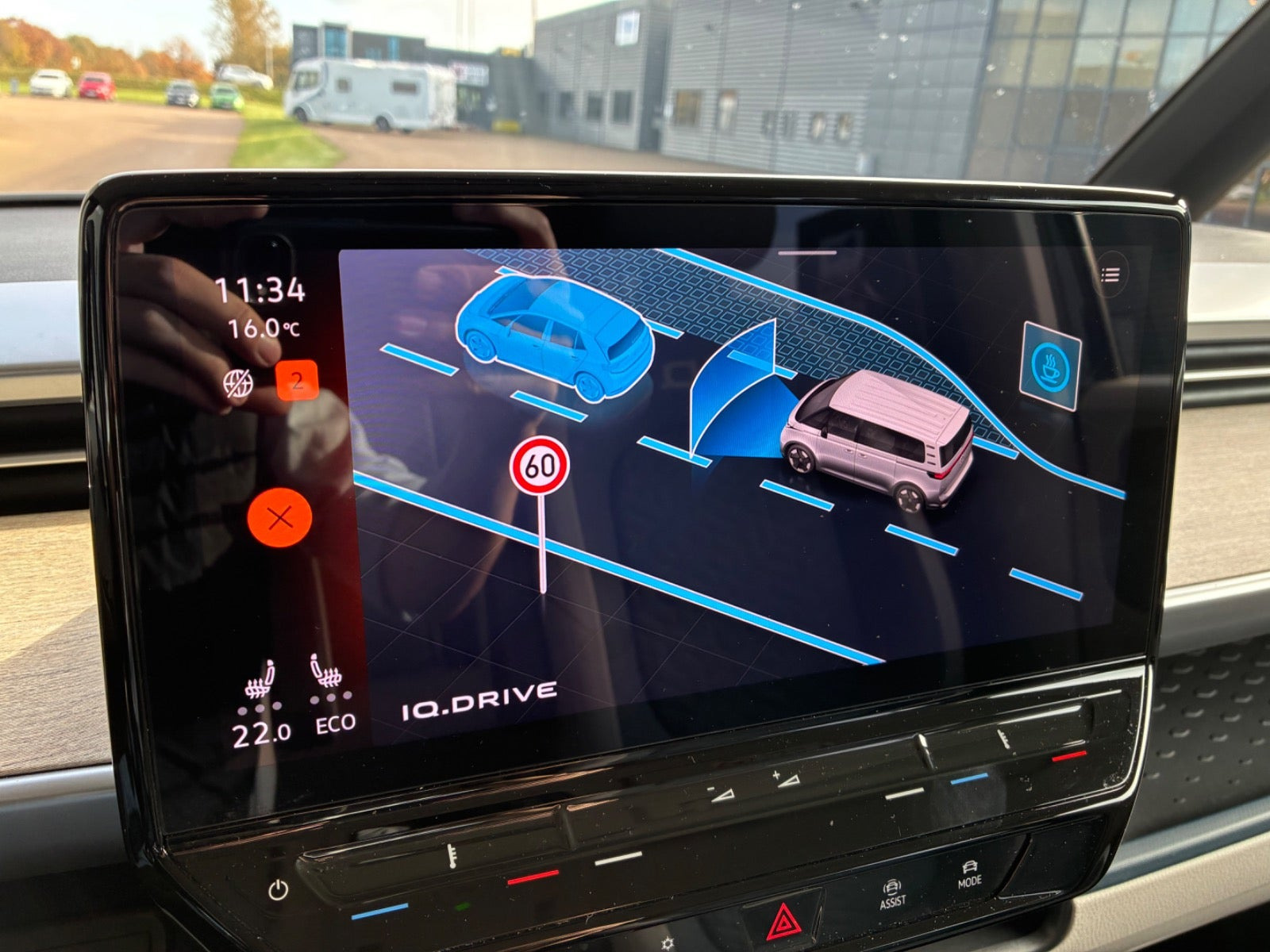 Blå VW ID.Buzz fra 2023