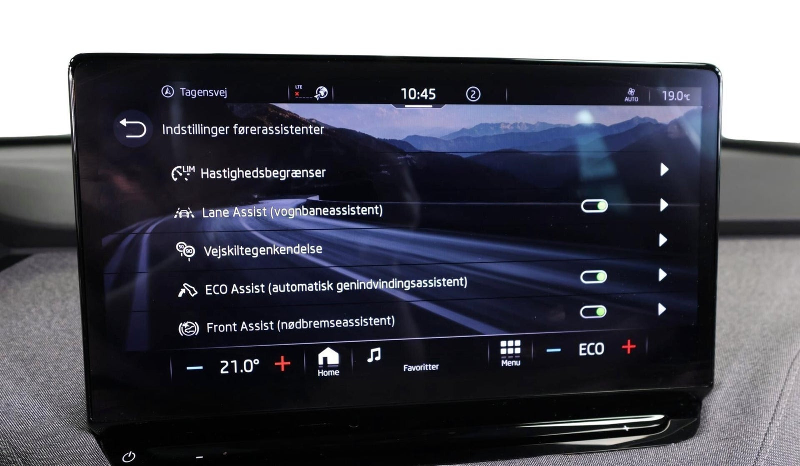 Blå Skoda Enyaq fra 2023