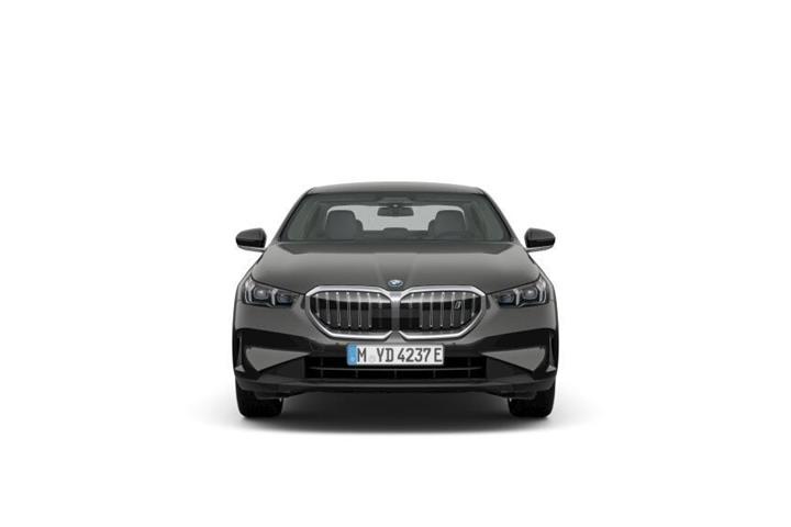 Grå BMW i5 fra 2024