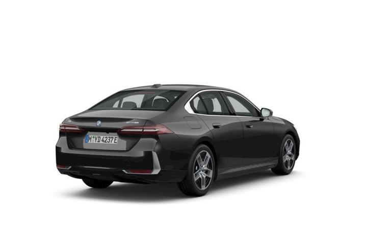 Grå BMW i5 fra 2024