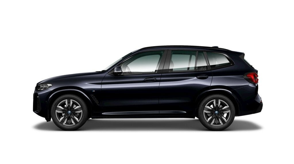 Sort BMW iX3 fra 2024